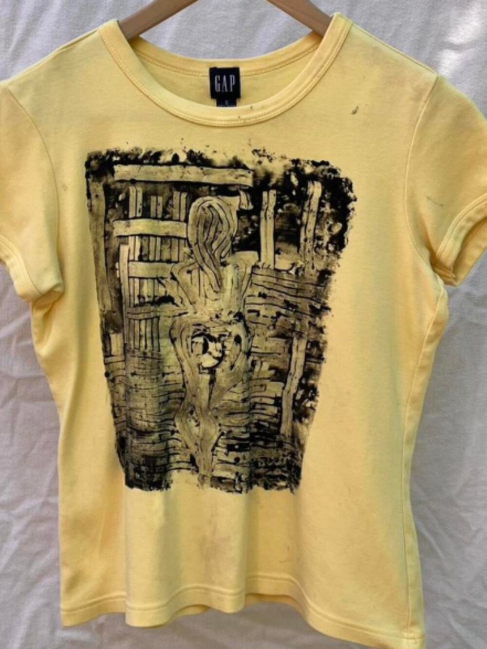Gap Women's Yellow T-shirt